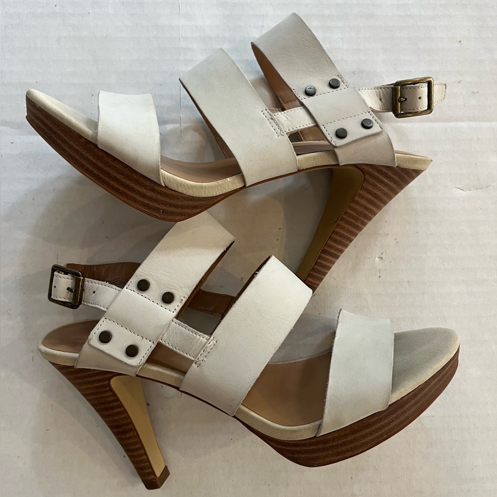 Franco Sarto Mulan nubuck white heels sandals size 7.5 leather uppers